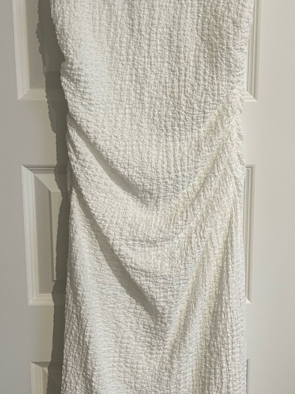 White Textured Strapless Women’s Dress